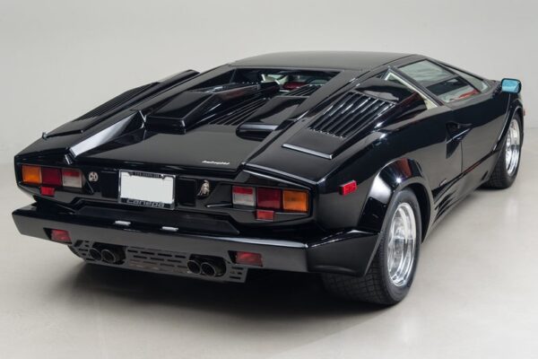 Lamborghini Countach 25° Catalyzed (1988 – 1990)