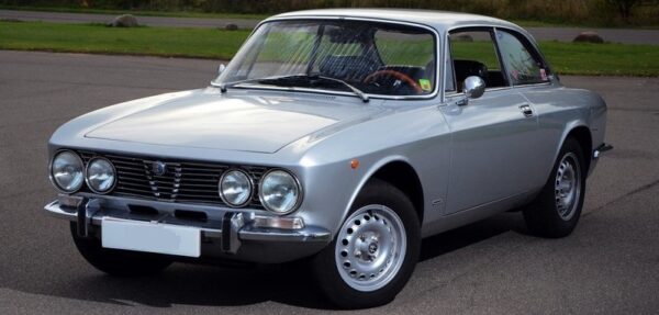 Alfa Romeo GT 2000 Veloce (1971-1976)